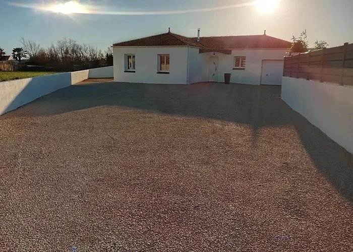 Maison Proche Et Foret Βίλα