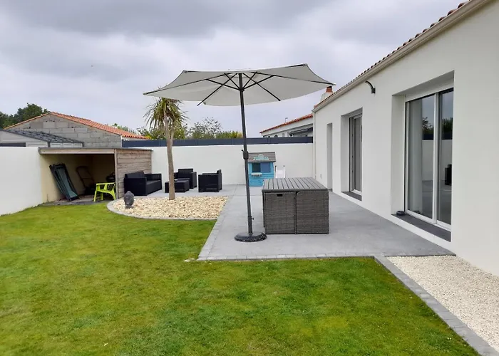 Maison Proche Et Foret Βίλα